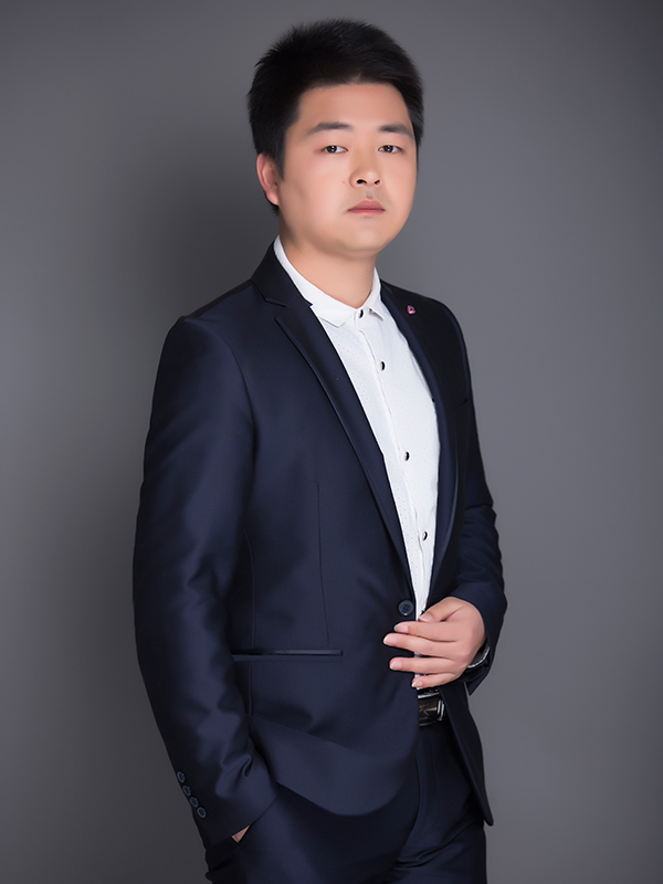 设计总监一陈皇